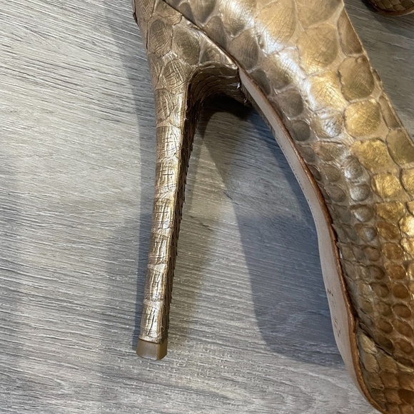 Alexandre Birman Saks Fifth Avenue Tan Pumps - Picture 7 of 9